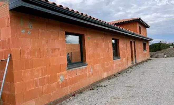 Pose de gouttières en alu et PVC, Perpignan, CBLC Gouttières